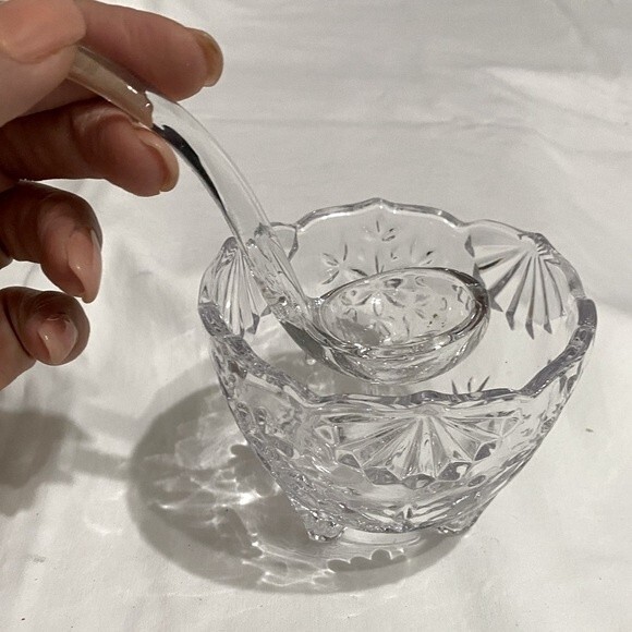 Miniature Crystal Serving Bowl with Ladle - Picture 3 of 5